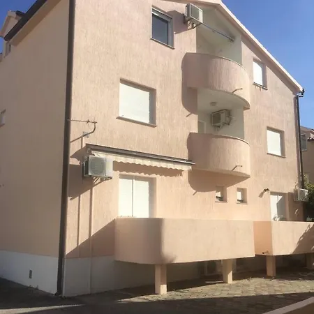 Apartment Lukic *